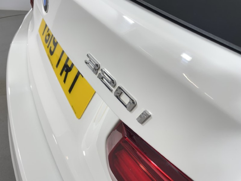 2019 (19) BMW 3 SERIES 320i M Sport Shadow Edition 5dr Step Auto 3350769