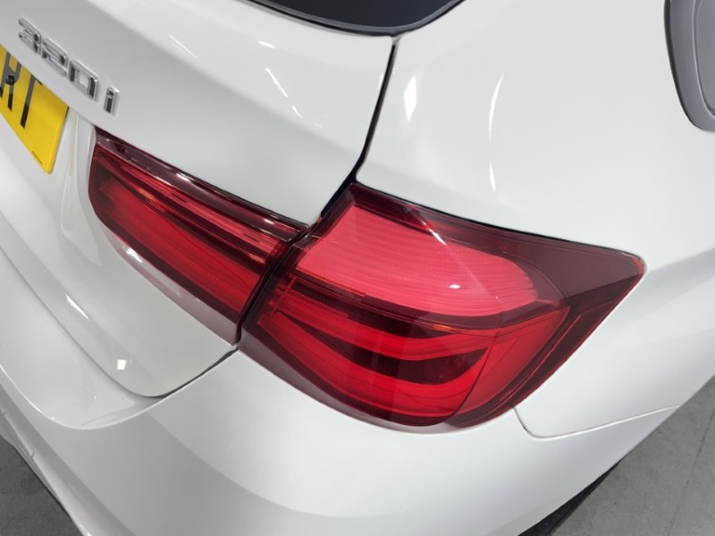 2019 (19) BMW 3 SERIES 320i M Sport Shadow Edition 5dr Step Auto 3350770