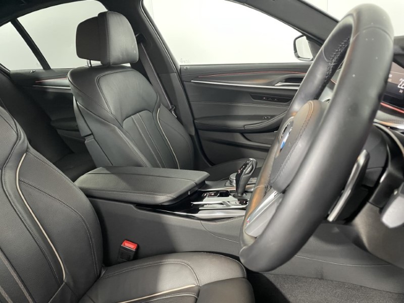 2022 (72) BMW 5 SERIES 520d MHT M Sport 4dr Step Auto 3351255