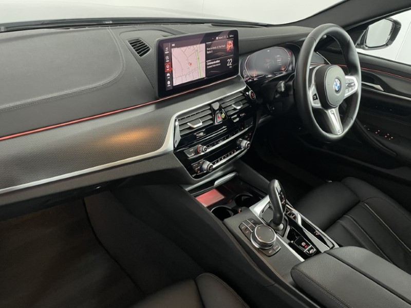 2022 (72) BMW 5 SERIES 520d MHT M Sport 4dr Step Auto 3351281