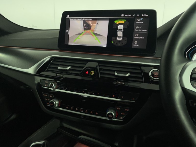 2022 (72) BMW 5 SERIES 520d MHT M Sport 4dr Step Auto 3351254