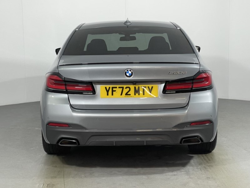 2022 (72) BMW 5 SERIES 520d MHT M Sport 4dr Step Auto 3351285