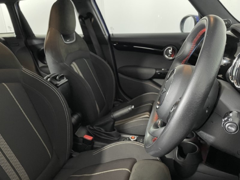 2020 (70) MINI HATCHBACK 2.0 Cooper S Sport II 5dr 3365402