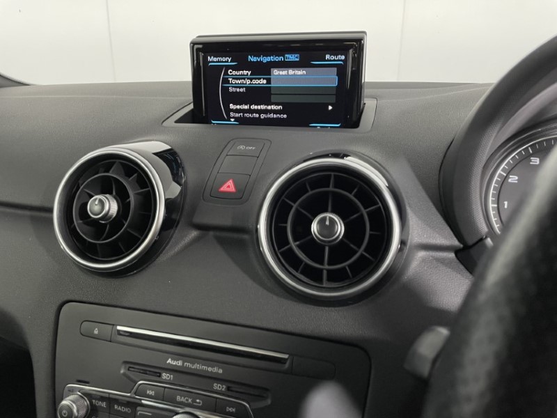 2016 (16) AUDI A1 1.4 TFSI 150 S Line 3dr S Tronic 3393598