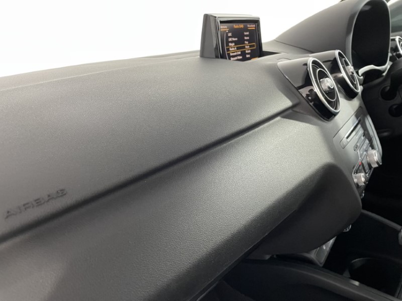 2016 (16) AUDI A1 1.4 TFSI 150 S Line 3dr S Tronic 3393621