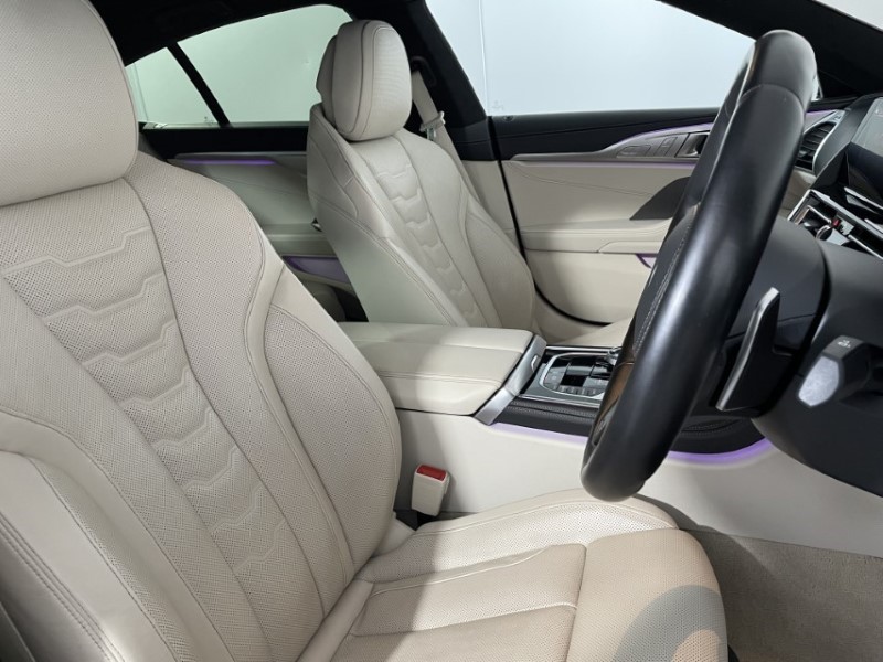 2021 (21) BMW 8 SERIES 840d xDrive MHT M Sport 4dr Auto 3411347