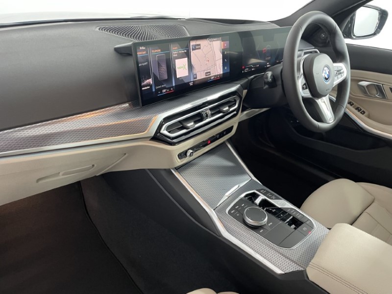 2024 (73) BMW 3 SERIES 330e xDrive M Sport 4dr Step Auto [Tech/Pro Pack] 3405475
