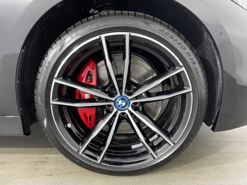 2024 (73) BMW 3 SERIES 330e xDrive M Sport 4dr Step Auto [Tech/Pro Pack] 3405457