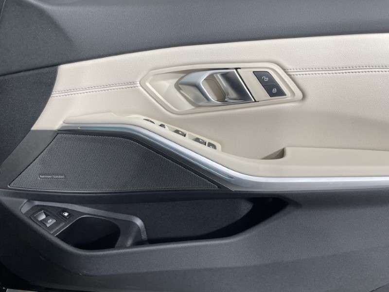 2024 (73) BMW 3 SERIES 330e xDrive M Sport 4dr Step Auto [Tech/Pro Pack] 3405454