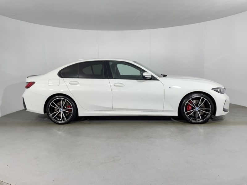 2024 (24) BMW 3 SERIES 320i M Sport 4dr Step Auto 3455320