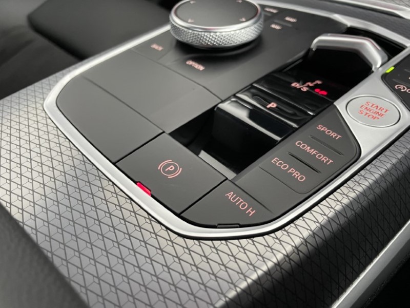 2024 (24) BMW 3 SERIES 320i M Sport 4dr Step Auto 3455279