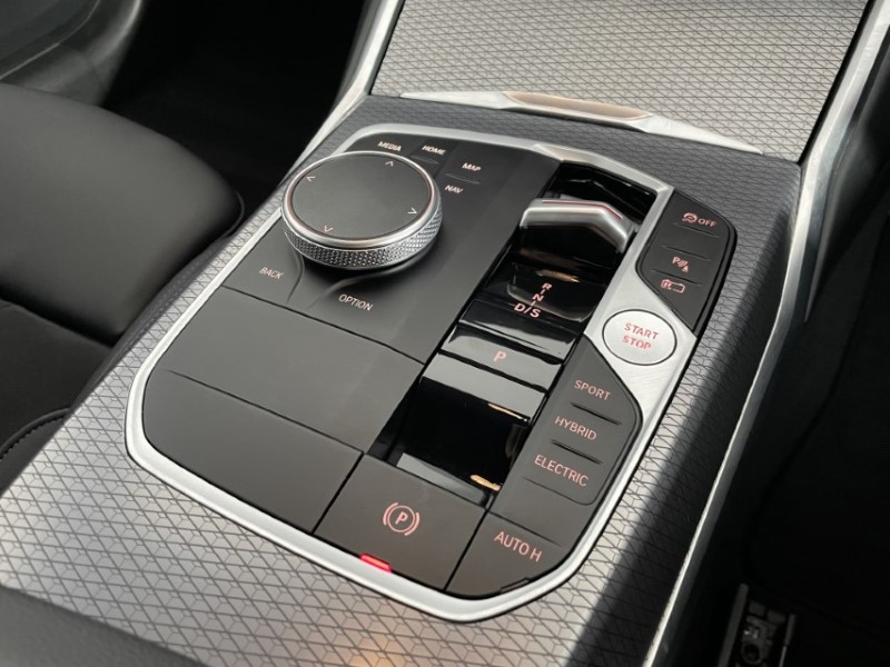 2024 (73) BMW 3 SERIES 330e M Sport 4dr Step Auto 3471887