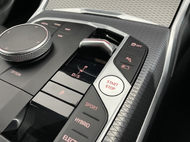 2024 (73) BMW 3 SERIES 330e M Sport 4dr Step Auto 3471895