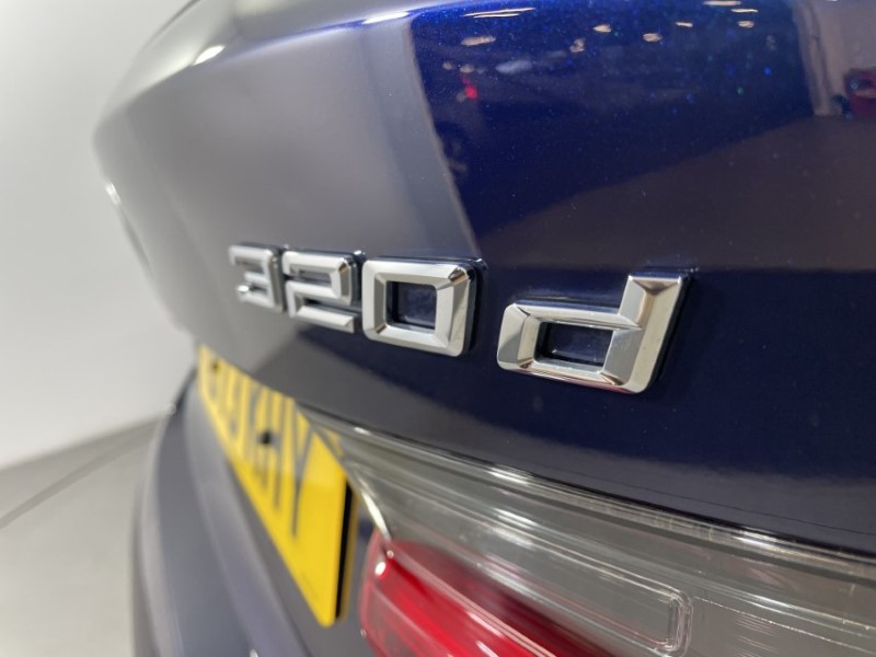 2023 (73) BMW 3 SERIES 320d MHT M Sport 4dr Step Auto 3477963