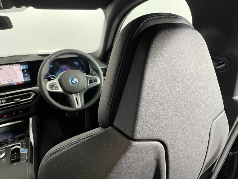 2023 (23) BMW I4 400kW M50 83.9kWh 5dr Auto 3512921