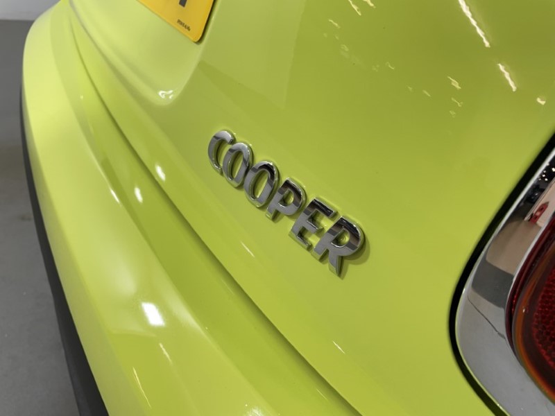 2022 (22) MINI CONVERTIBLE 1.5 Cooper Classic 2dr Auto 3496494