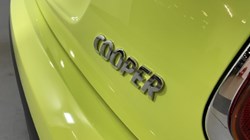 2022 (22) MINI CONVERTIBLE 1.5 Cooper Classic 2dr Auto 3496494