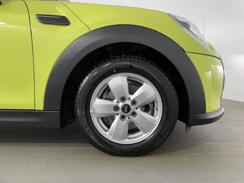 2022 (22) MINI CONVERTIBLE 1.5 Cooper Classic 2dr Auto 3496498