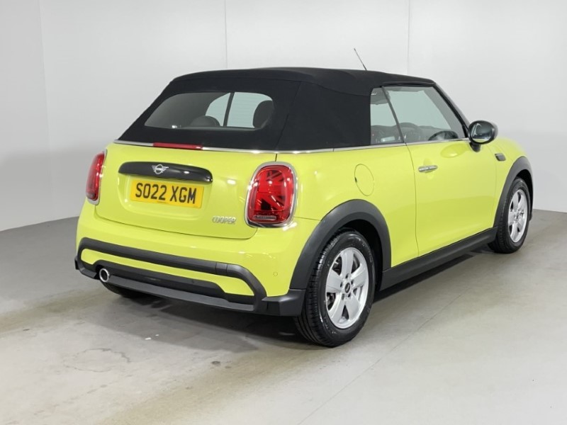 2022 (22) MINI CONVERTIBLE 1.5 Cooper Classic 2dr Auto 3496525
