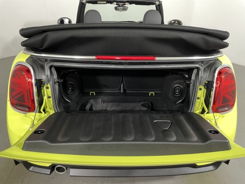 2022 (22) MINI CONVERTIBLE 1.5 Cooper Classic 2dr Auto 3496488