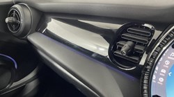 2022 (22) MINI CONVERTIBLE 1.5 Cooper Classic 2dr Auto 3496478