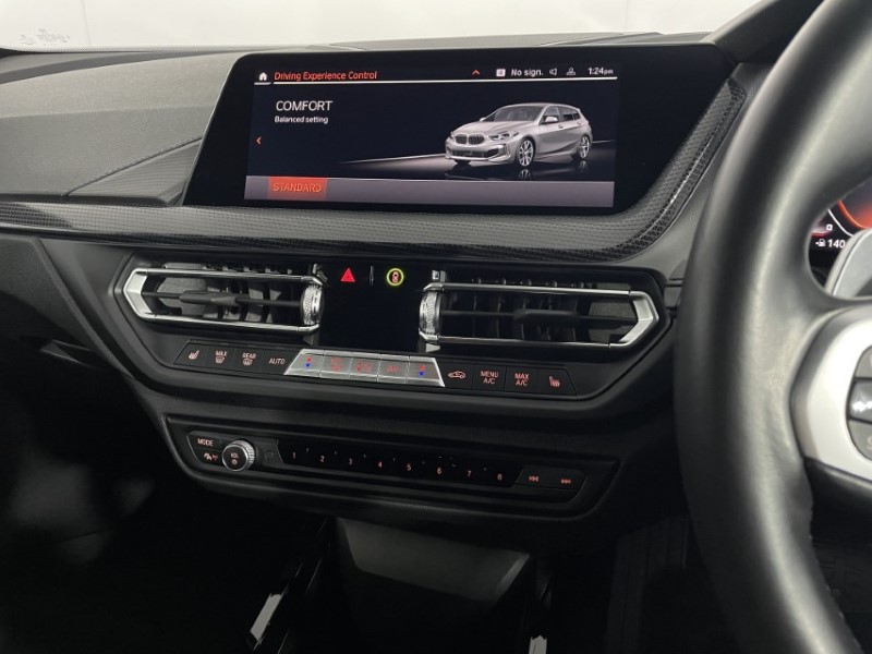 2022 (22) BMW 1 SERIES M135i xDrive 5dr Step Auto 3494853