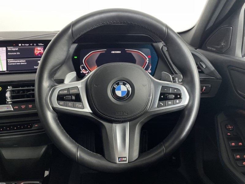 2022 (22) BMW 1 SERIES M135i xDrive 5dr Step Auto 3494837