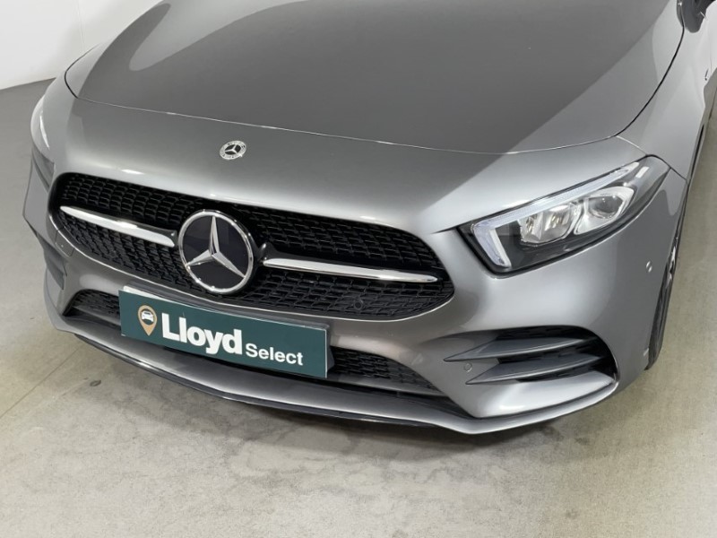 2021 (71) MERCEDES-BENZ A CLASS A180 AMG Line Premium Edition 5dr Auto 3514362