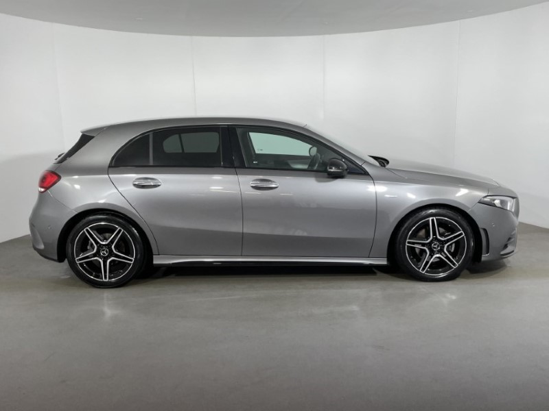 2021 (71) MERCEDES-BENZ A CLASS A180 AMG Line Premium Edition 5dr Auto 3514321
