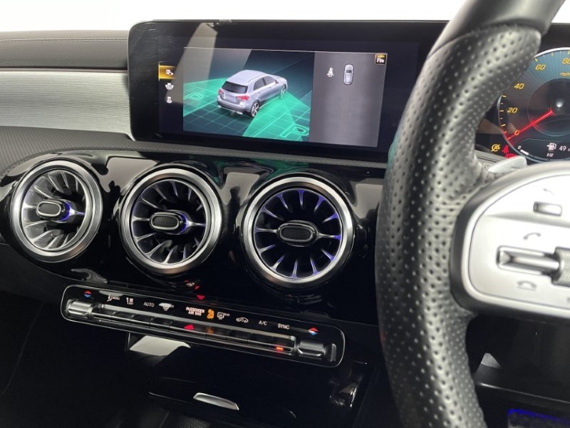 2021 (71) MERCEDES-BENZ A CLASS A180 AMG Line Premium Edition 5dr Auto 3514292