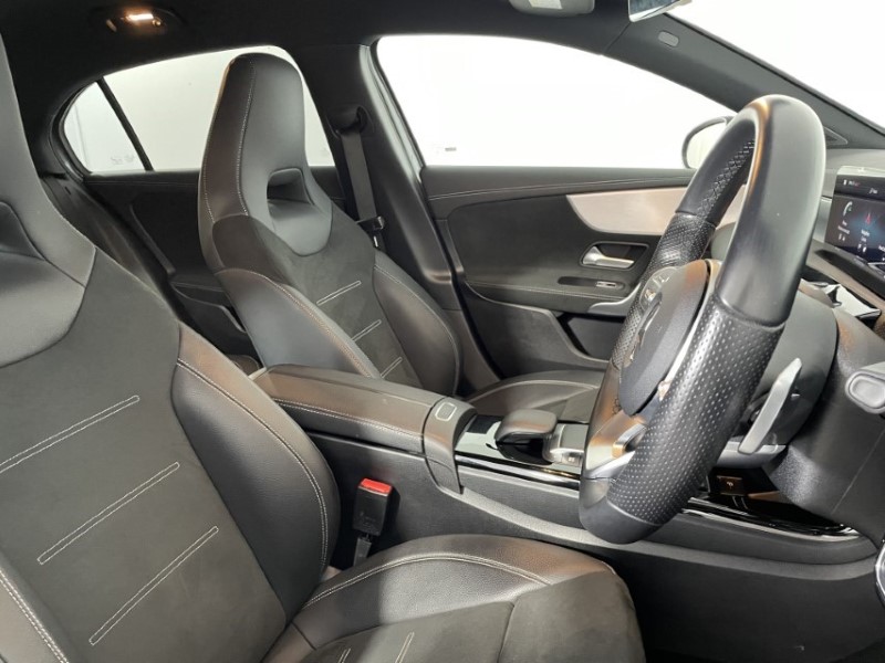 2021 (71) MERCEDES-BENZ A CLASS A180 AMG Line Premium Edition 5dr Auto 3514295