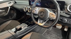 2021 (71) MERCEDES-BENZ A CLASS A180 AMG Line Premium Edition 5dr Auto 3514294