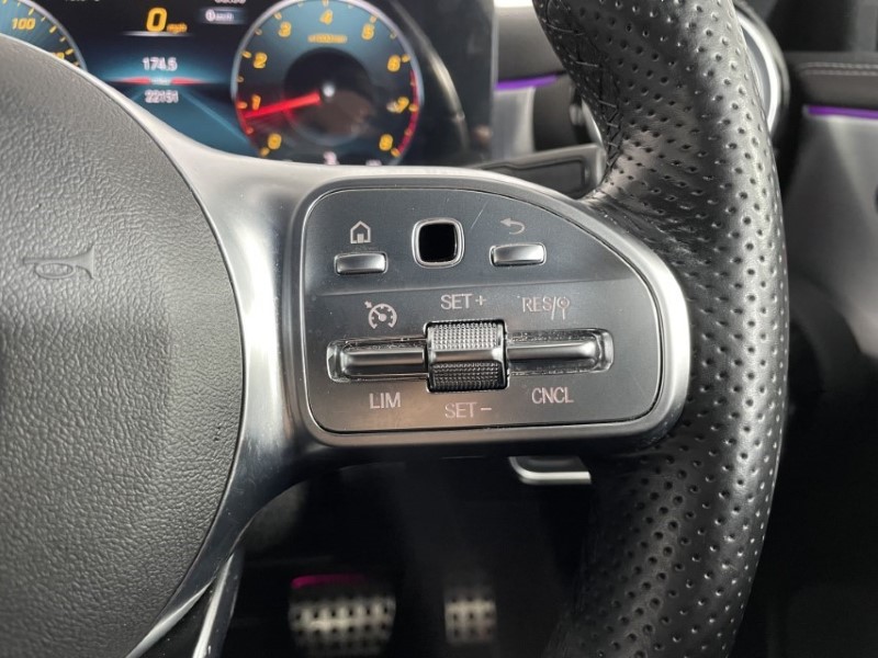 2021 (71) MERCEDES-BENZ A CLASS A180 AMG Line Premium Edition 5dr Auto 3514282