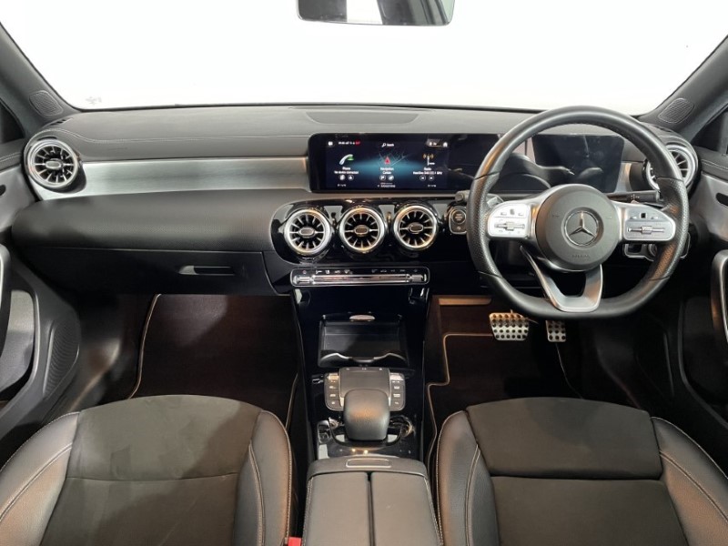 2021 (71) MERCEDES-BENZ A CLASS A180 AMG Line Premium Edition 5dr Auto 3514310