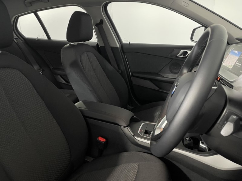 2024 (24) BMW 1 SERIES 118i [136] SE 5dr Step Auto [Live Cockpit Pro] 3551512