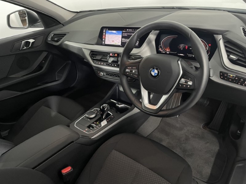 2024 (24) BMW 1 SERIES 118i [136] SE 5dr Step Auto [Live Cockpit Pro] 3551511