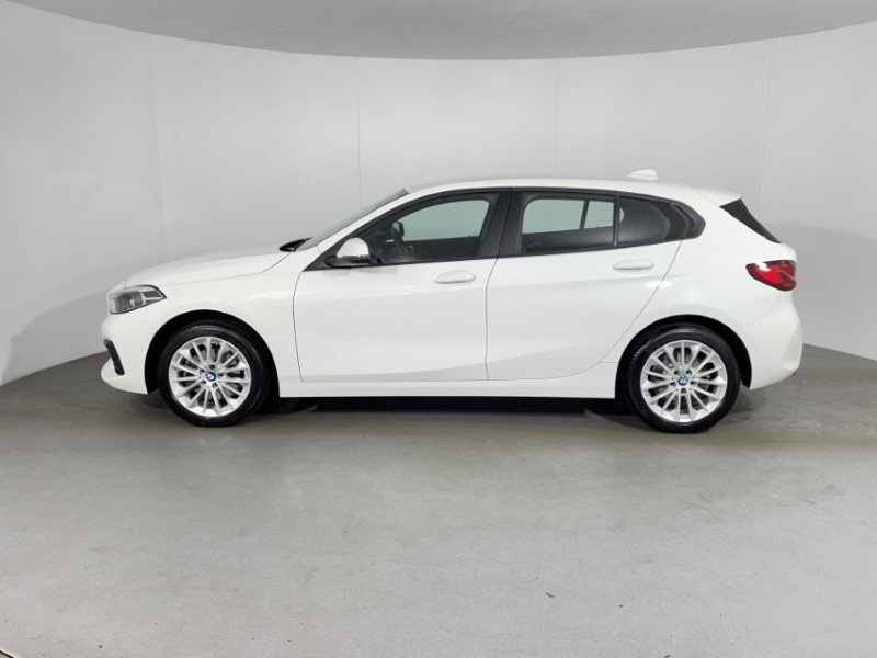 2024 (24) BMW 1 SERIES 118i [136] SE 5dr Step Auto [Live Cockpit Pro] 3551552