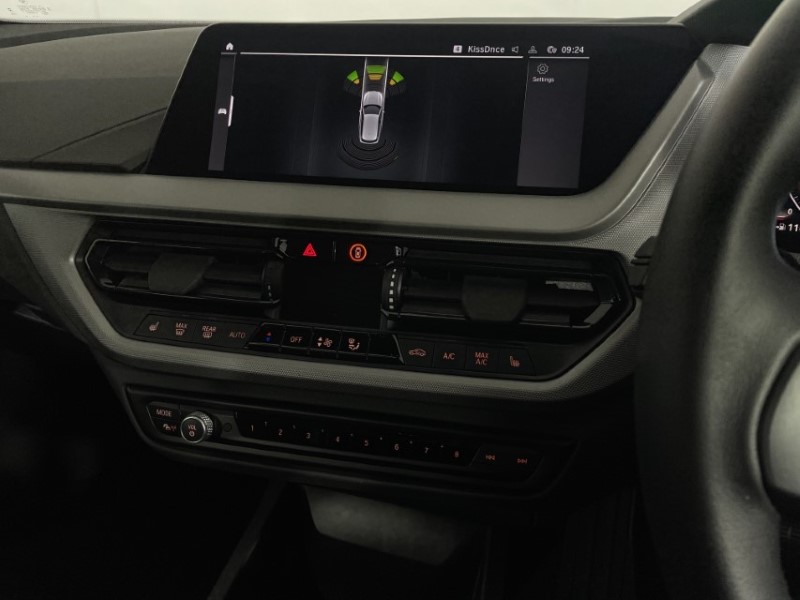 2024 (24) BMW 1 SERIES 118i [136] SE 5dr Step Auto [Live Cockpit Pro] 3551510