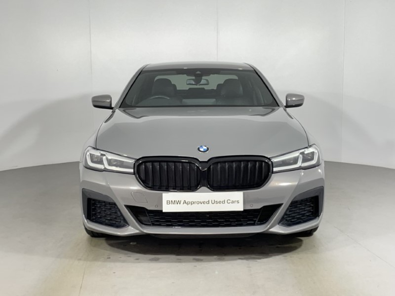 2021 (21) BMW 5 SERIES 530d xDrive MHT M Sport 4dr Auto 3593169
