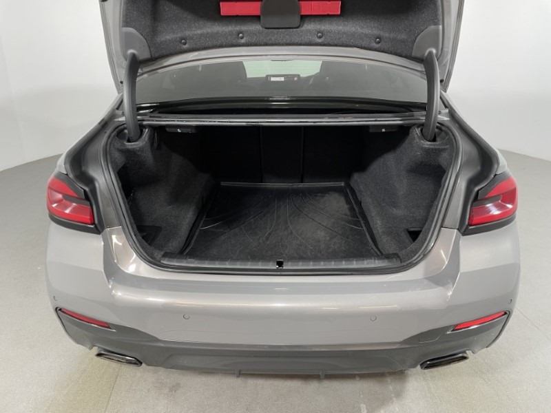 2021 (21) BMW 5 SERIES 530d xDrive MHT M Sport 4dr Auto 3593141