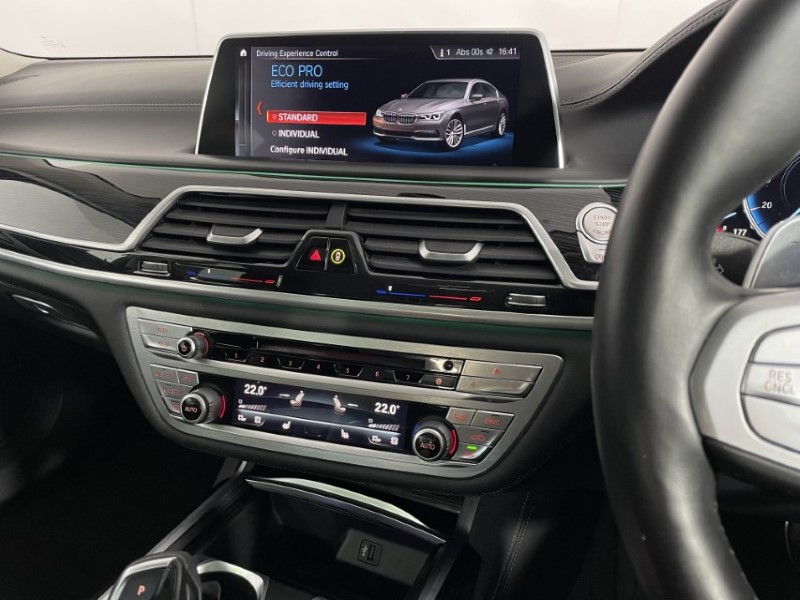 2018 (18) BMW 7 SERIES 730d M Sport 4dr Auto 3591376