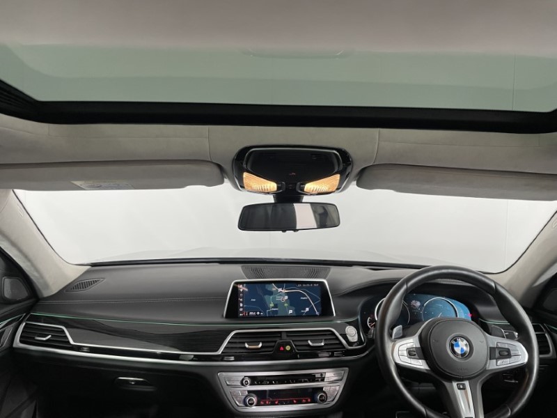 2018 (18) BMW 7 SERIES 730d M Sport 4dr Auto 3591397