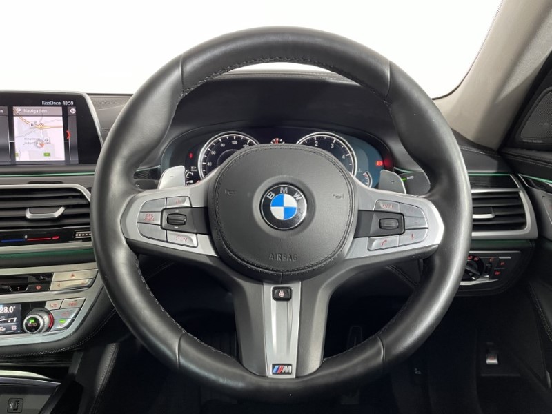 2018 (18) BMW 7 SERIES 730d M Sport 4dr Auto 3642587