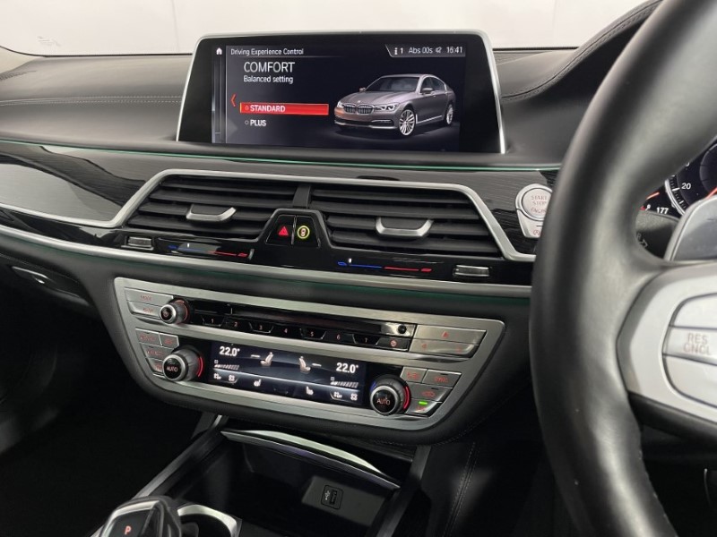 2018 (18) BMW 7 SERIES 730d M Sport 4dr Auto 3591375