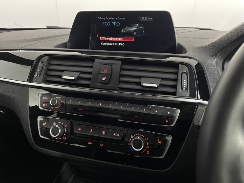 2019 (19) BMW 1 SERIES 118d M Sport Shadow Edition 5dr 3623676