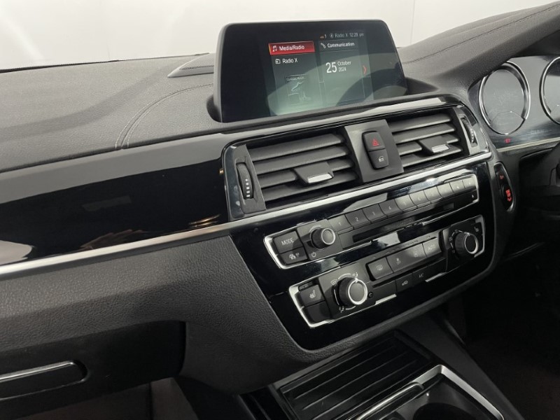 2019 (19) BMW 1 SERIES 118d M Sport Shadow Edition 5dr 3623696