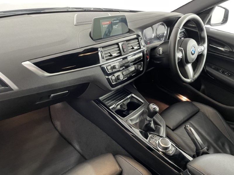2019 (19) BMW 1 SERIES 118d M Sport Shadow Edition 5dr 3623695