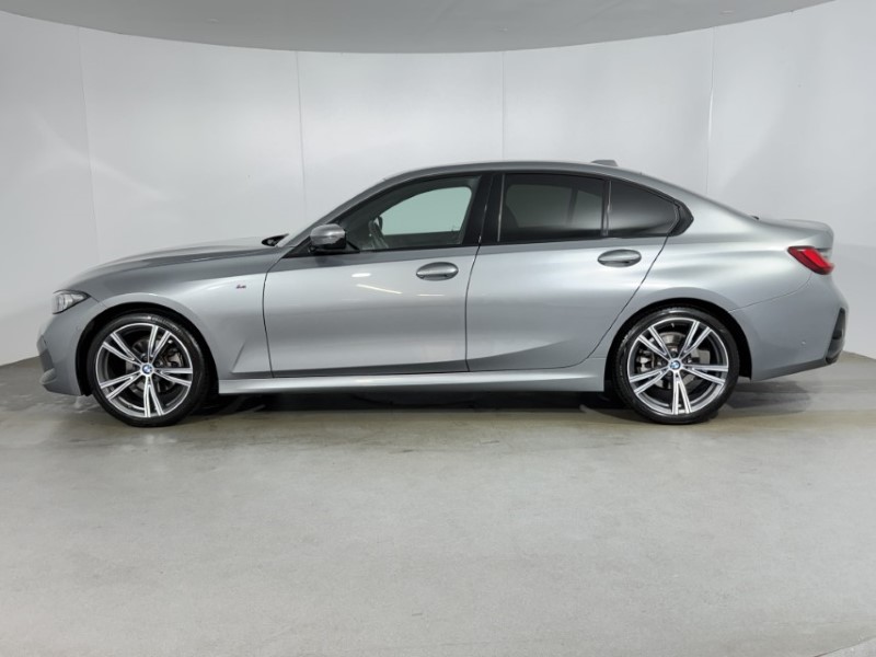 2024 (74) BMW 3 SERIES 320i M Sport 4dr Step Auto 4971978