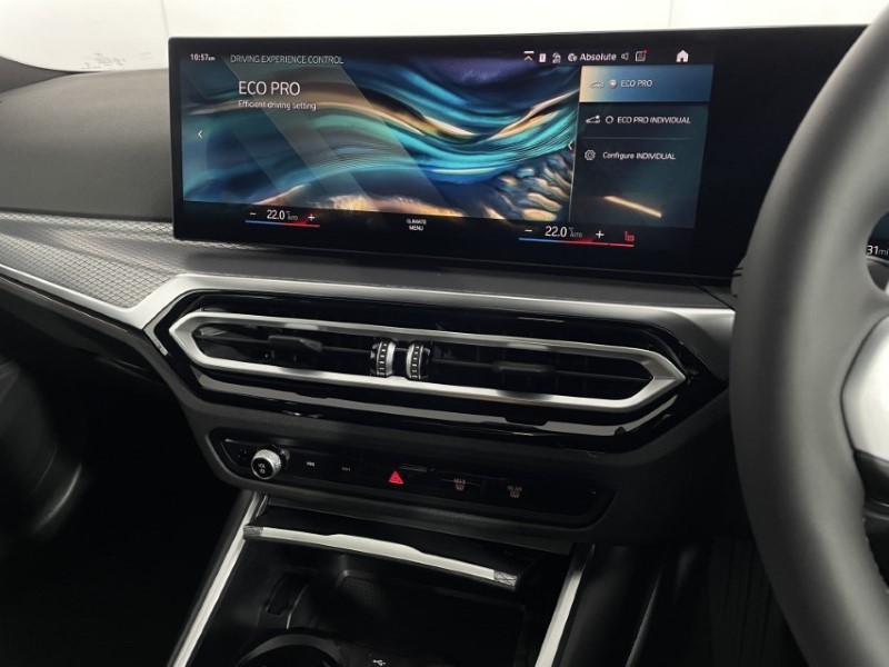 2025 (74) BMW 3 SERIES 320i M Sport 4dr Step Auto 3828360