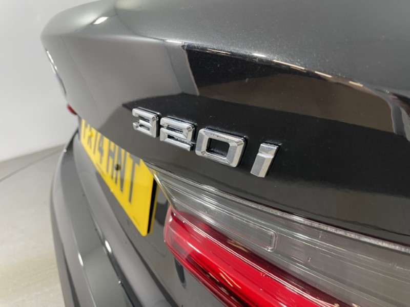 2025 (74) BMW 3 SERIES 320i M Sport 4dr Step Auto 3828374